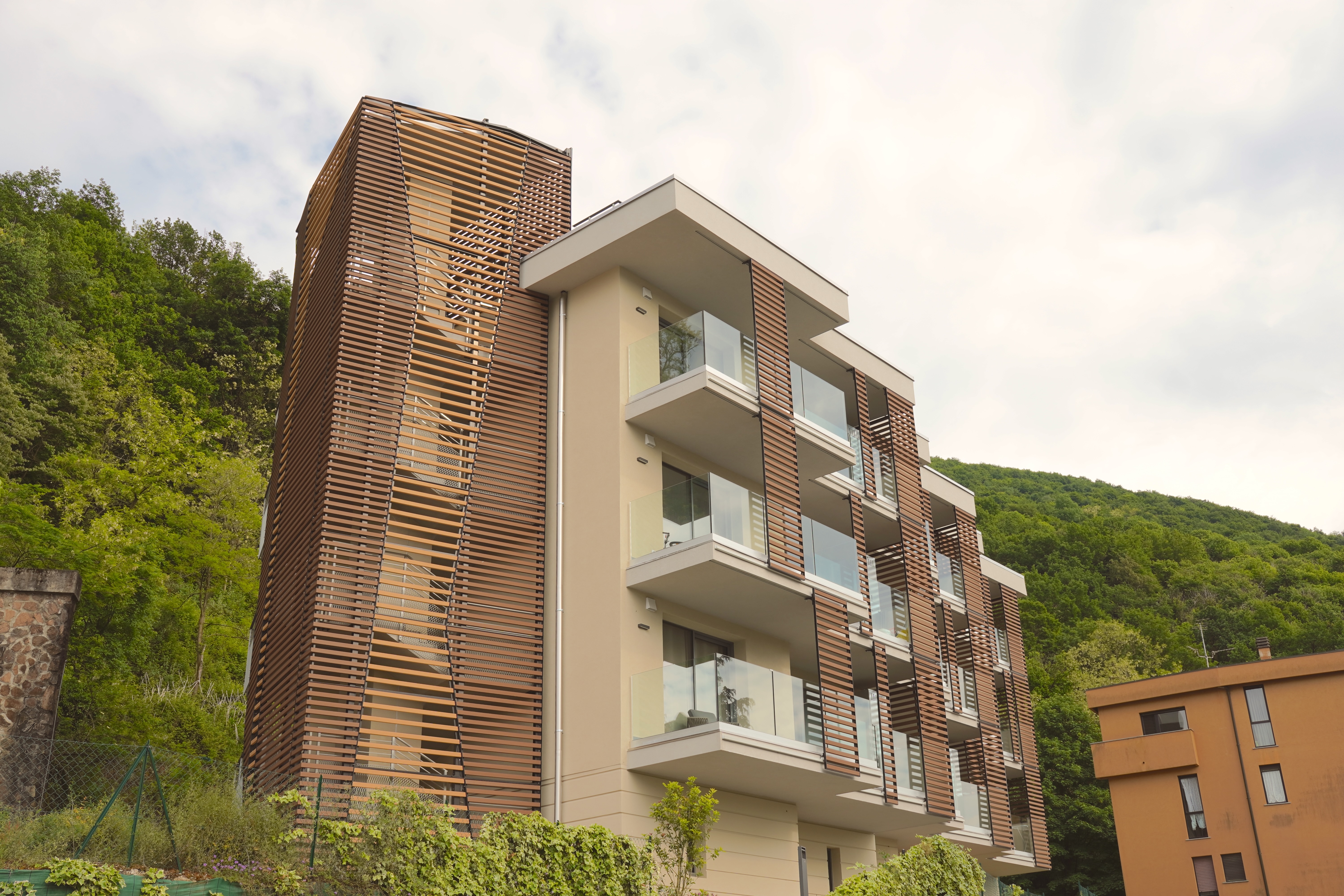 Hills Residence Apartment 3.2